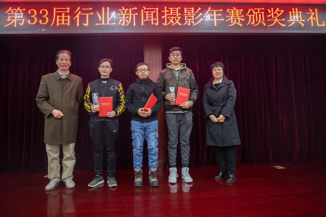 新闻摄影题材有哪些_新闻摄影题材获取途径_新闻摄影的题材