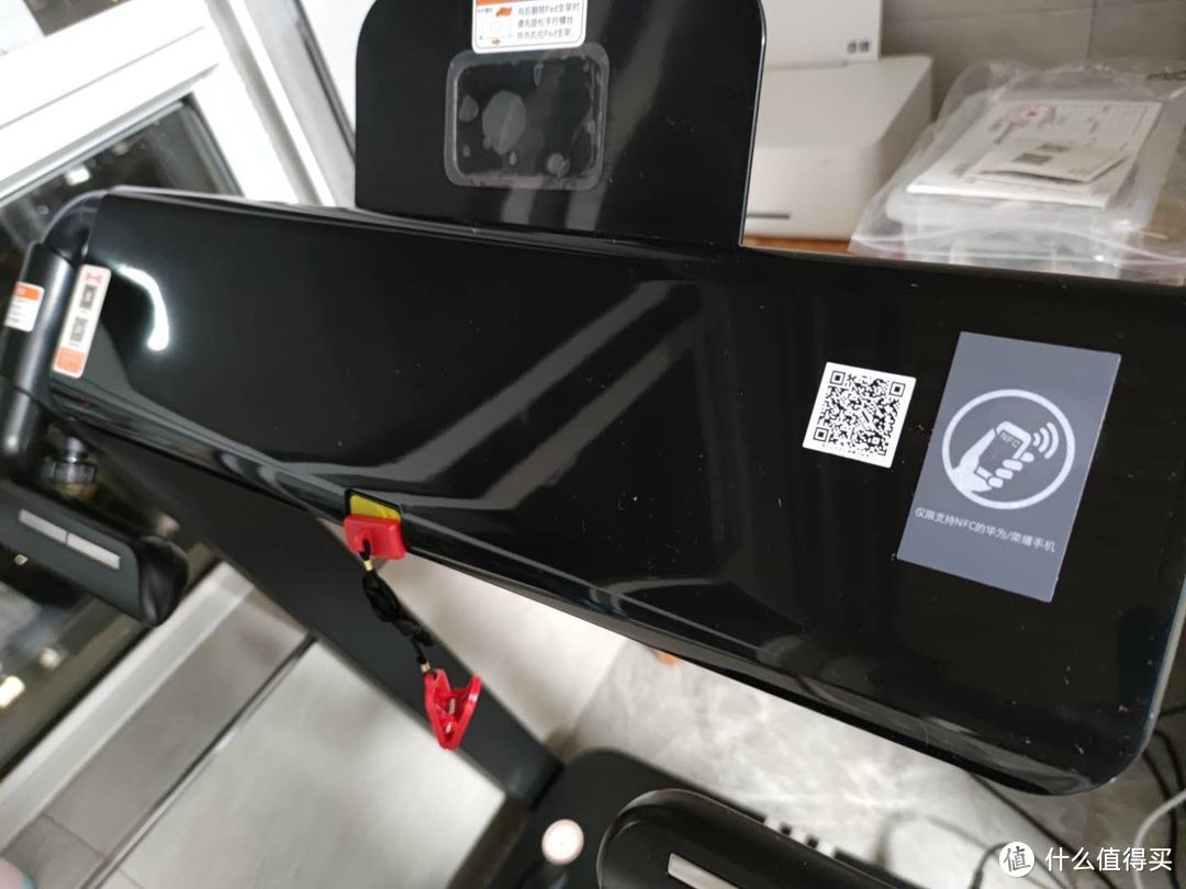亿健智能跑步机开箱评测：我为什么在70㎡的小屋内选择这样一个大家伙