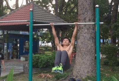 练单杠的好处和坏处_练单杠的正确方法_单杠 练习