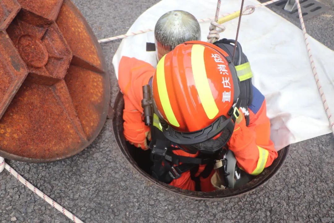 三人站综合训练器安装视频_三人站综合训练器使用方法_三人站综合训练器