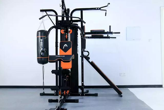 三人站综合器械怎么用_三人站综合训练器安装_三人站健身器材使用图解