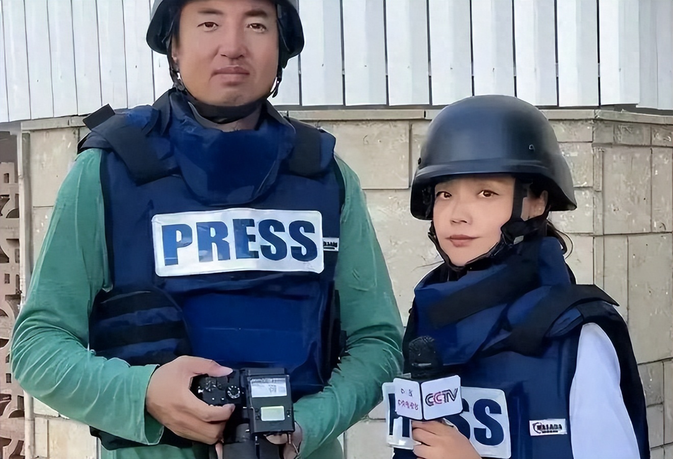 央视战地记者_央视战地记者_央视战地女记者