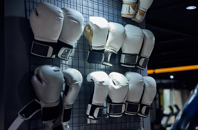 开yun官网入口登录APP下载 拳击手套尺码oz什么意思 拳击手套oz怎么选