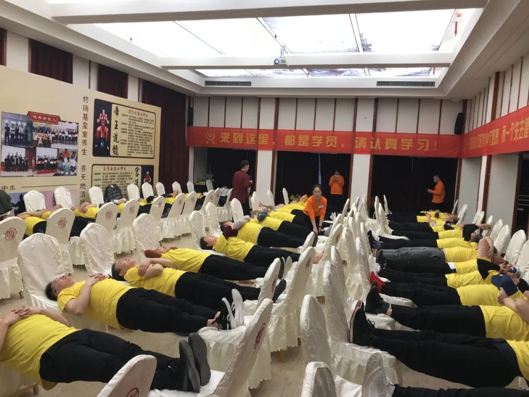 练习铁板桥腰酸早泄_练铁板桥对腰椎有影响吗_铁板桥练多久可以提高性功效