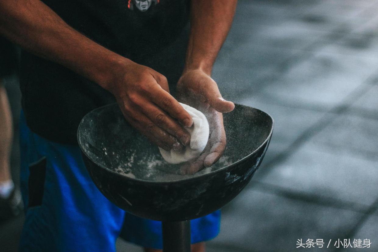 健身运动手套_健身手套紧一点好还是松一点好_新手健身手套