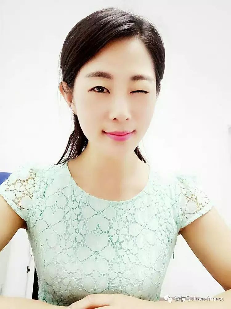 健身手套怎么选择_健身手套选择大一点还是小一点_手套健身选择什么牌子