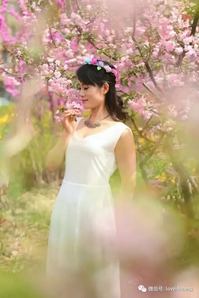 手套健身选择什么牌子_健身手套怎么选择_健身手套选择大一点还是小一点