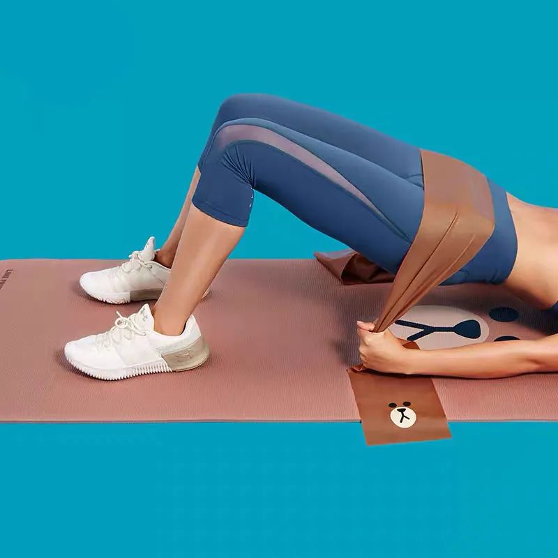 手套健身选择什么材质_健身手套选择大一点还是小一点_健身手套怎么选择