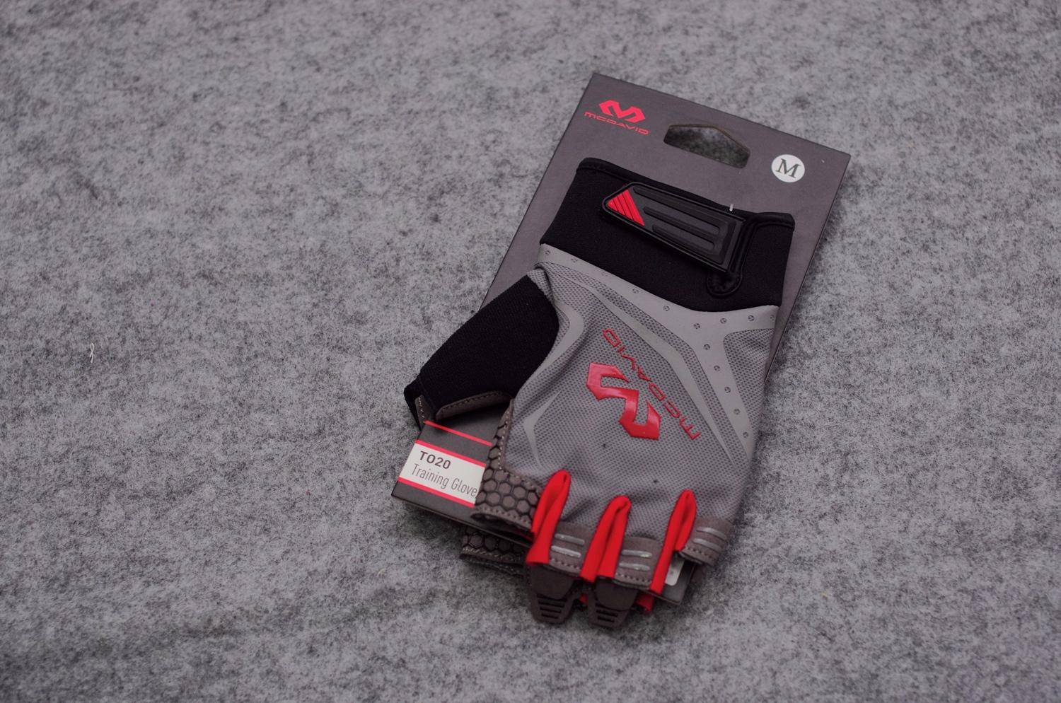 健身手套作用_专业健身手套_手套健身专业术语