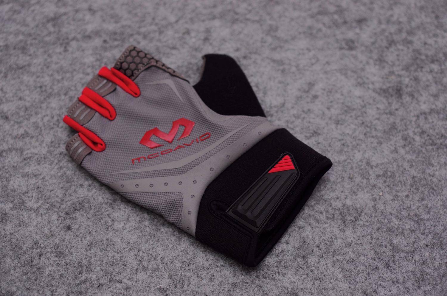 专业健身手套_健身手套作用_手套健身专业术语