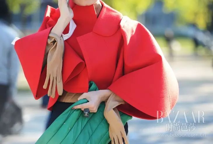 健身戴不戴手套_戴手套健身还会磨出茧子吗_戴手套健身还是起茧