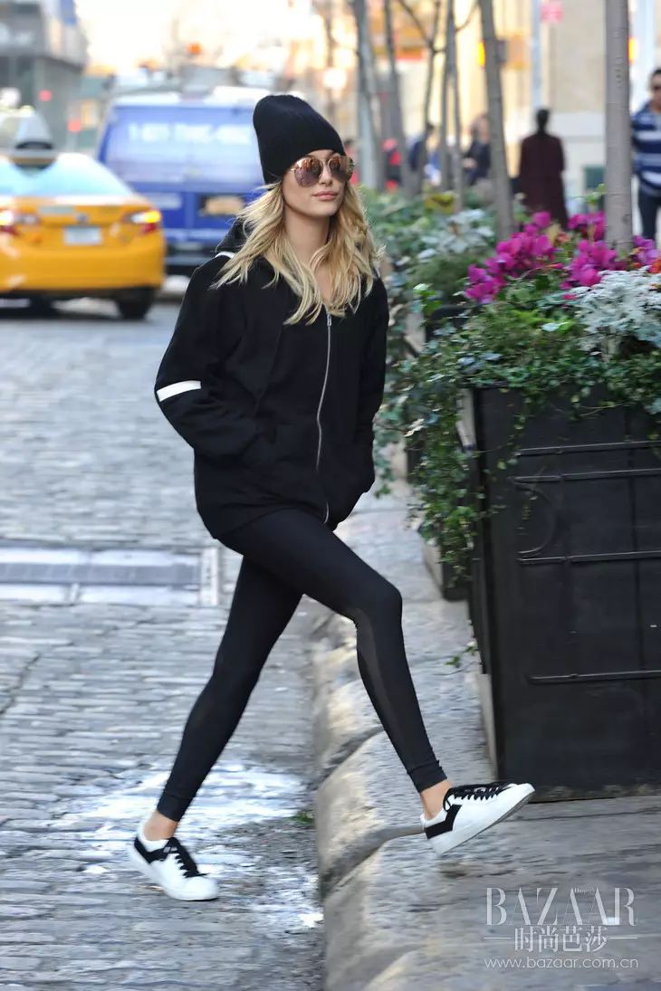 戴手套健身还是起茧_健身戴不戴手套_戴手套健身还会磨出茧子吗