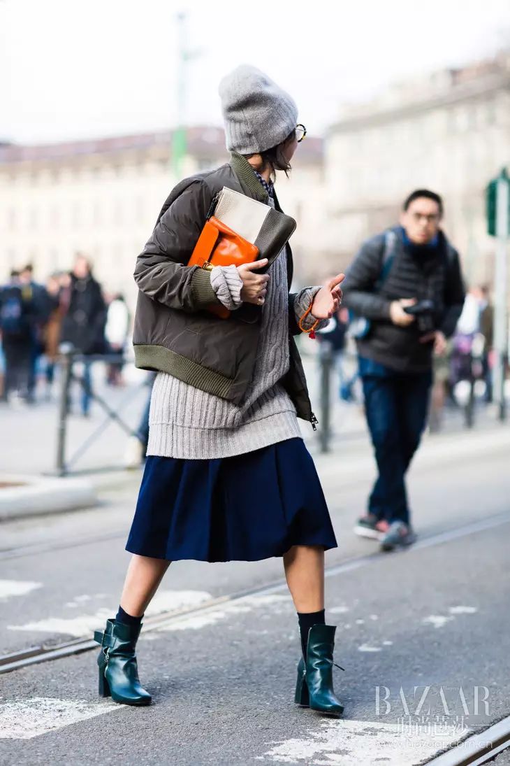 戴手套健身还会磨出茧子吗_戴手套健身还是起茧_健身戴不戴手套