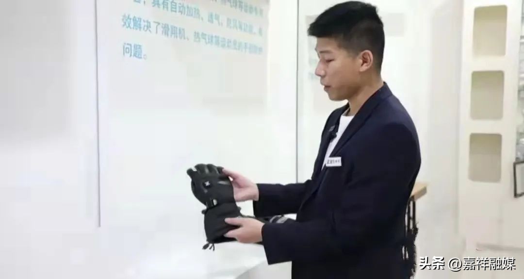 中国手套之乡_嘉祥县手套产业_专业健身手套