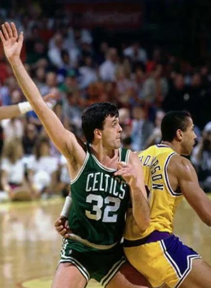 背身单打历史球员_背身技术NBA演变_nba怎样练习弹跳