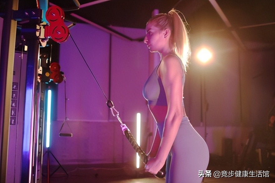 综合训练器各个功能名称_综合训练器训练计划_多功能综合训练器