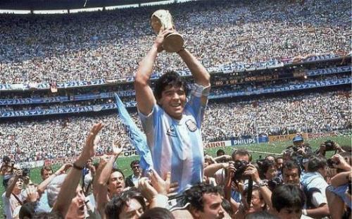 足球无冕之王的球星_足球界无冕之王的球队_说一个球队无冕之王啥意思