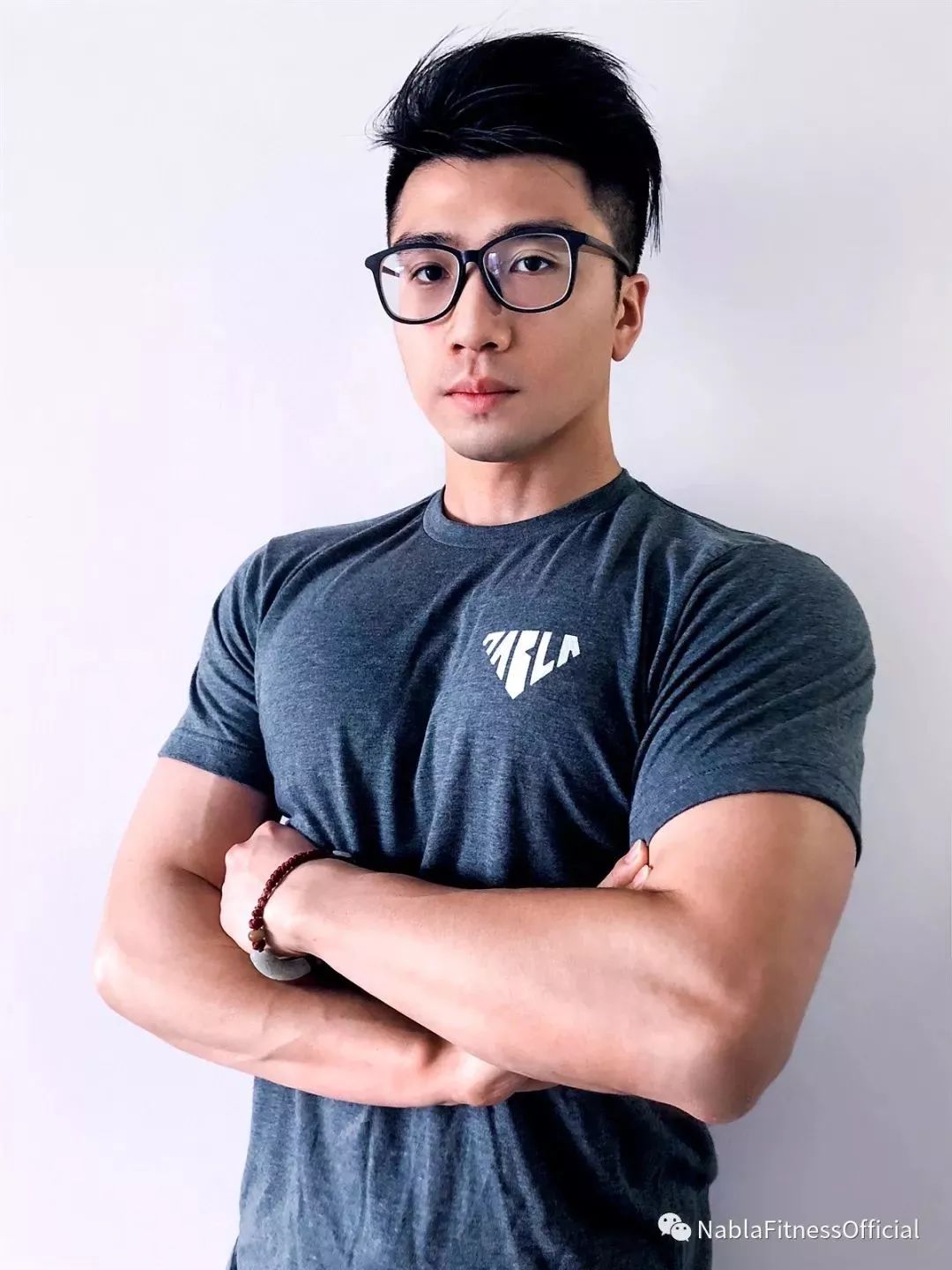 手套健身护腕图片_健身护腕手套_带护腕的健身手套