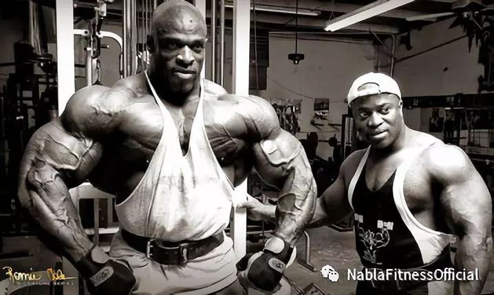 手套健身护腕图片_带护腕的健身手套_健身护腕手套