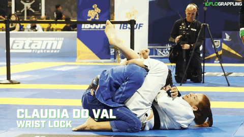 龙门式机体的优缺点_龙门架训练器使用图解_龙门综合训练器