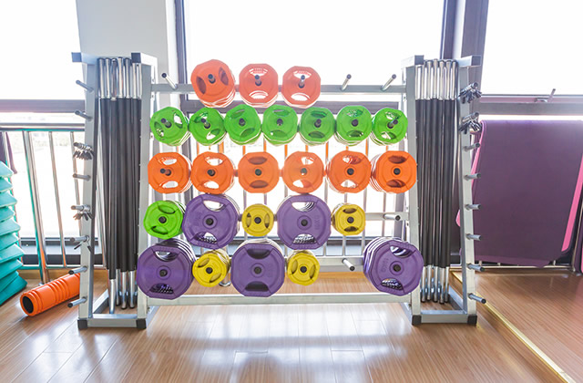 开元棋官方正版下载 力量训练需要器材吗 常见的力量训练器材有哪些