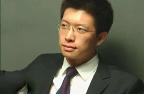 搞笑播新闻_新闻搞笑播报_有个很搞笑的新闻播报节目