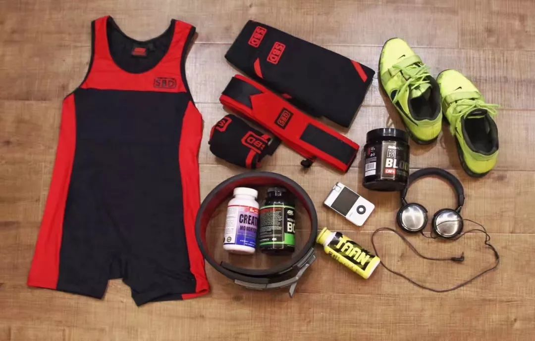 健身护腕手套_手套健身护腕图片_手套健身护腕怎么戴