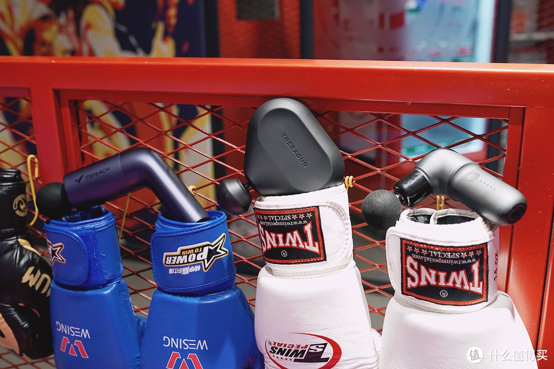 筋膜枪选购指南_1千以内家用跑步机质量排名_百元筋膜枪与专业筋膜枪对比