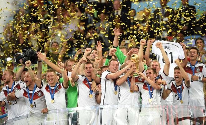 荷兰队无冕之王世界杯_意大利世界杯四冠历史_世界杯三夺冠军球队