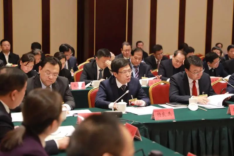 政府工作报告2025体会_政府工作报告体会1500字_体会报告政府工作2025年