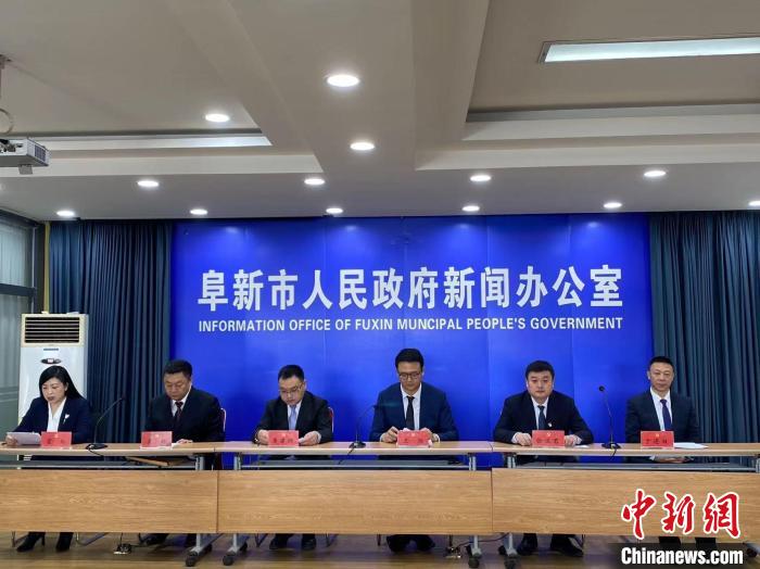 阜新新闻网新闻_阜新市经济振兴新闻报道_阜新全面振兴新突破三年行动