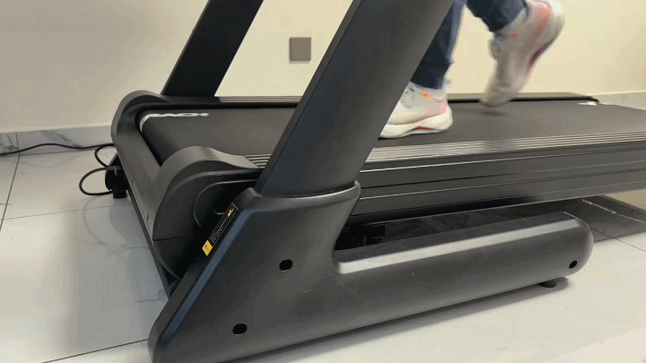 大坡度跑步机选购指南_什么牌子跑步机好适合家用_易跑M5 Pro评测