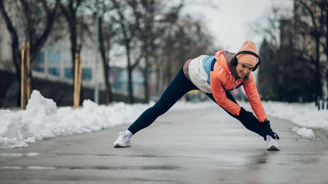 天冷晨练戴手套好处_健身用缠手带还是手套_坚持三个月改善末梢循环