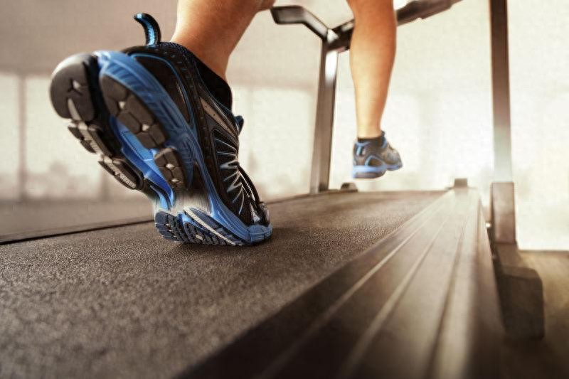 家用跑步机品牌排行榜2025_易跑M5 Ultra评测_跑步机什么牌子好跑步机价格